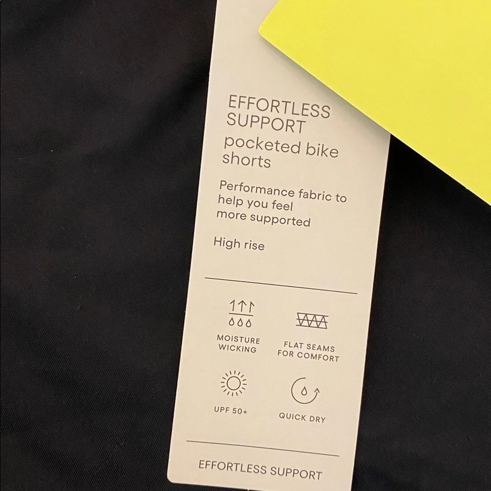 All in Motion Women's Effortless Support Pocketed Bike Shorts Sz M NWT - Picture 5 of 8